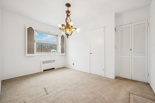 Chandelier, Empty room, Interior