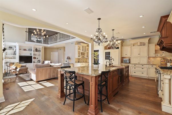 Chandelier, Interior, Kitchen, Living room, Recessed Lighting, Wood Texture Flooring