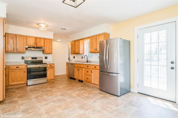 Interior, Kitchen, Stainless Steel Appliances