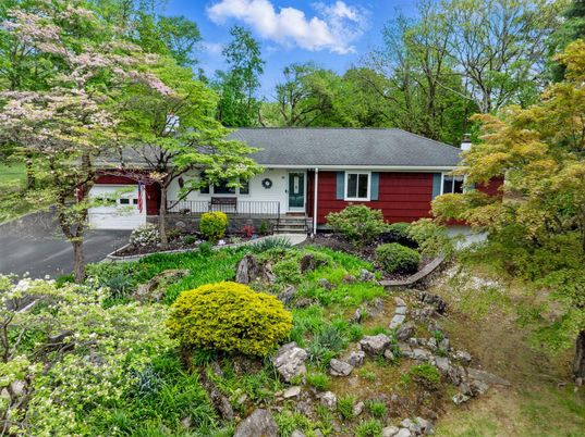 Attached, Detached Garage, Exterior, Facade, Cape Cod