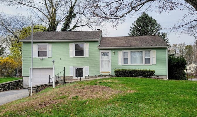 Attached, Exterior, Facade, Raised Ranch
