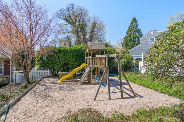 Backyard, Exterior, Playground