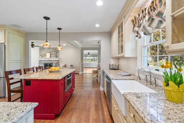 Fireplace, Interior, Kitchen, Pendant Lights, Recessed Lighting, Wood Texture Flooring