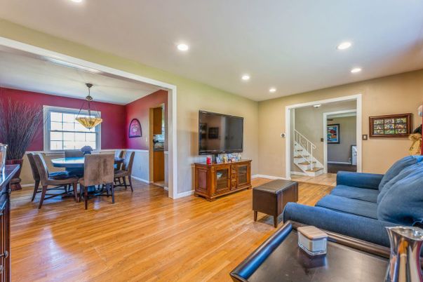 Dining room, Interior, Pendant Lights, Recessed Lighting, Wood Texture Flooring