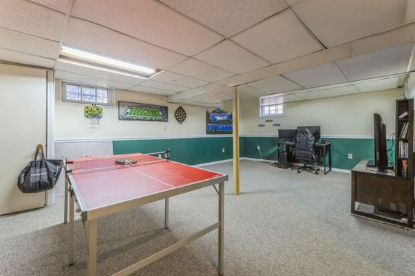Game Room, Home Office, Interior