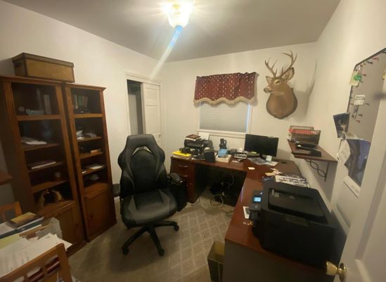 Home Office, Interior