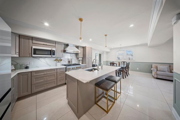 Dining room, Interior, Kitchen, Pendant Lights, Recessed Lighting, Stainless Steel Appliances