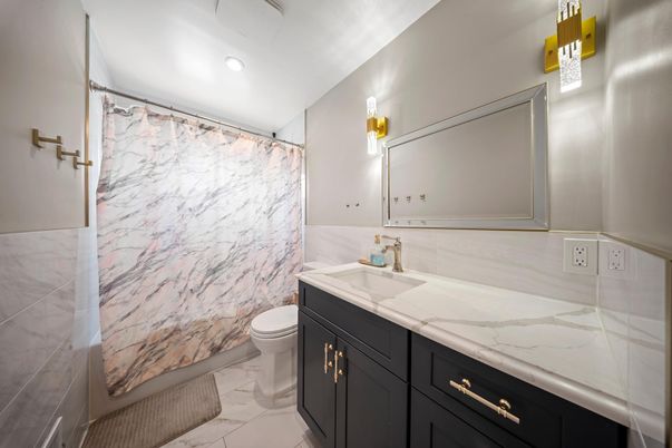 Bathroom, Interior, Marble, Marble Walls, Recessed Lighting