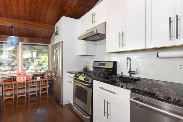 Interior, Kitchen, Stainless Steel Appliances, Wooden Beams, Wooden Ceilings, Wood Texture Flooring