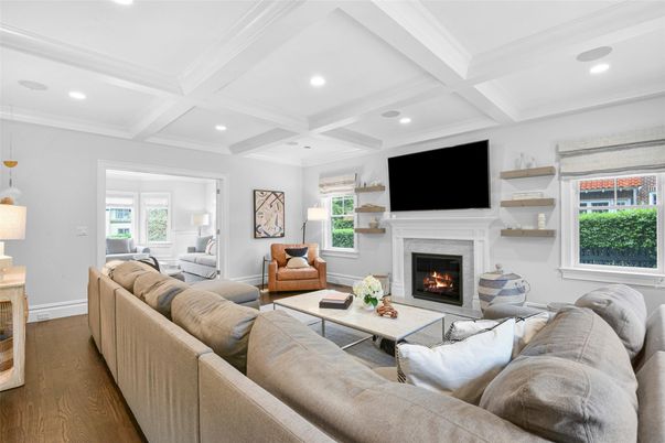 Fireplace, Interior, Living room, Pendant Lights, Recessed Lighting, Wood Texture Flooring