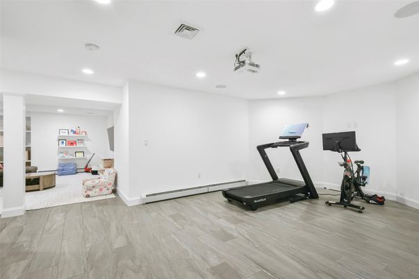 Fitness Equipment, Interior, Recessed Lighting, Wood Texture Flooring