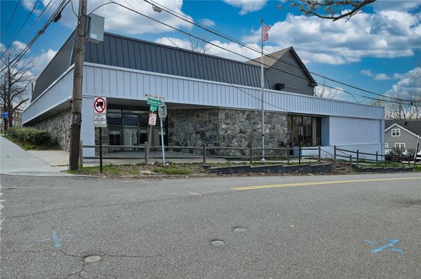 Exterior, Facade, None
