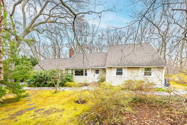 Backyard, Exterior, Facade, Cape Cod