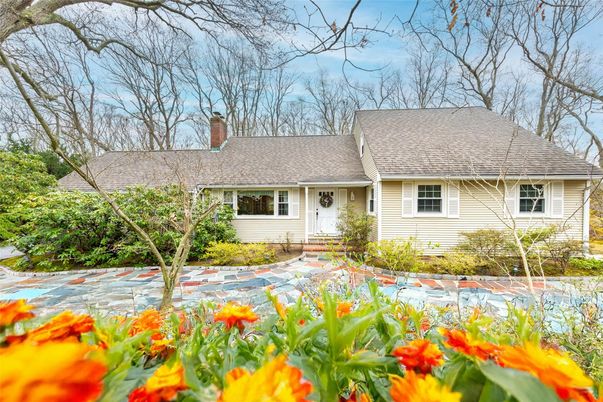 Backyard, Exterior, Facade, Cape Cod