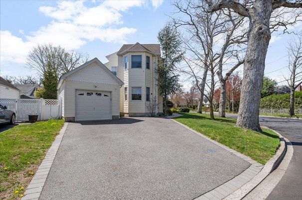 Attached, Detached Garage, Exterior, Facade, Queen Anne Victorian
