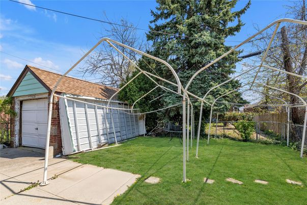 Backyard, Detached Garage, Exterior