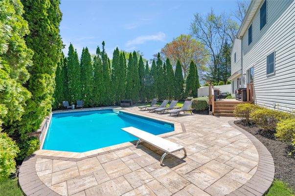 Exterior, Pool