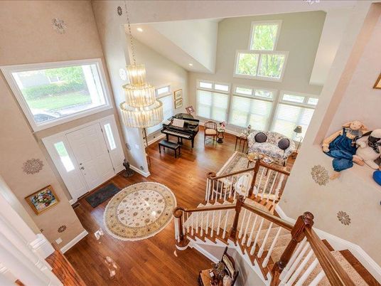 Chandelier, Interior, Piano, Recessed Lighting, Wood Texture Flooring