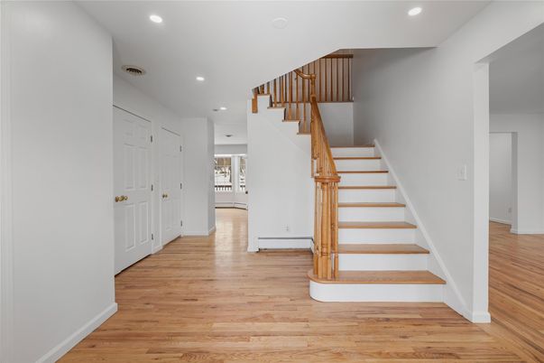 Interior, Recessed Lighting, Wood Texture Flooring