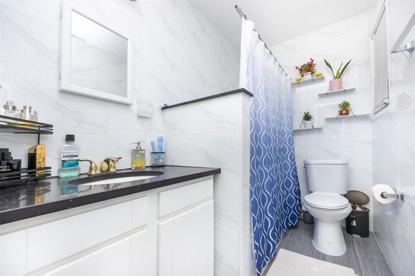 Bathroom, Interior, Marble Walls
