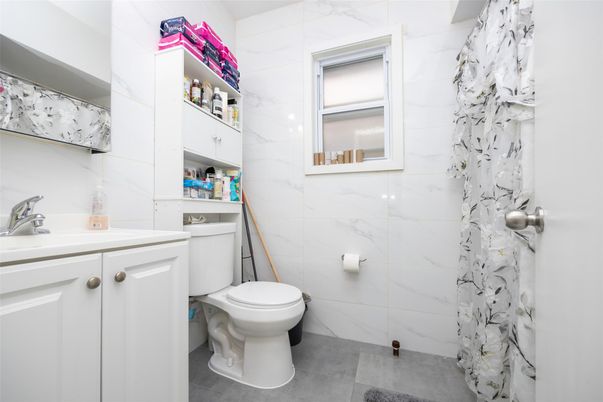 Bathroom, Interior, Marble Walls