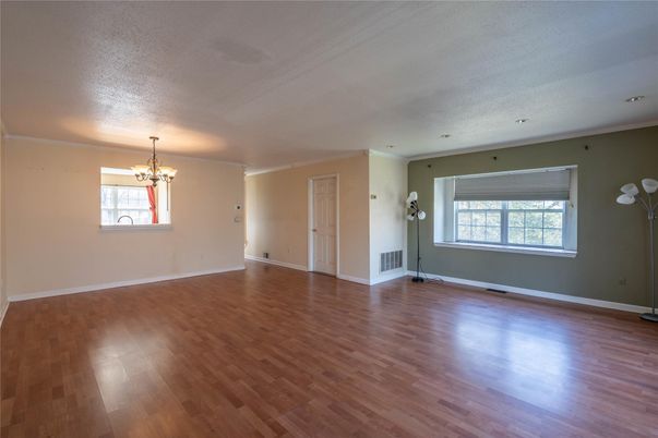 Chandelier, Empty room, Interior, Wood Texture Flooring