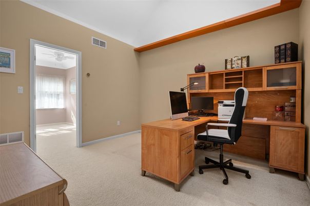 Home Office, Interior