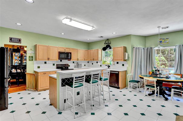 Dining room, Interior, Kitchen, Pendant Lights, Recessed Lighting