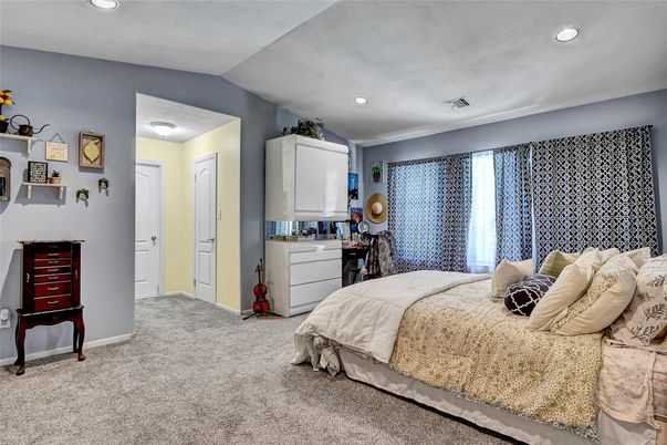 Bedroom, Interior, Recessed Lighting