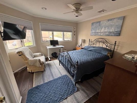 Bedroom, Home Office, Interior, Recessed Lighting, Wood Texture Flooring