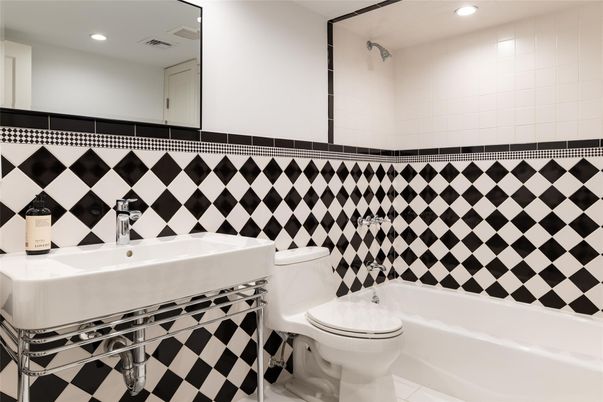 Bathroom, Interior, Recessed Lighting