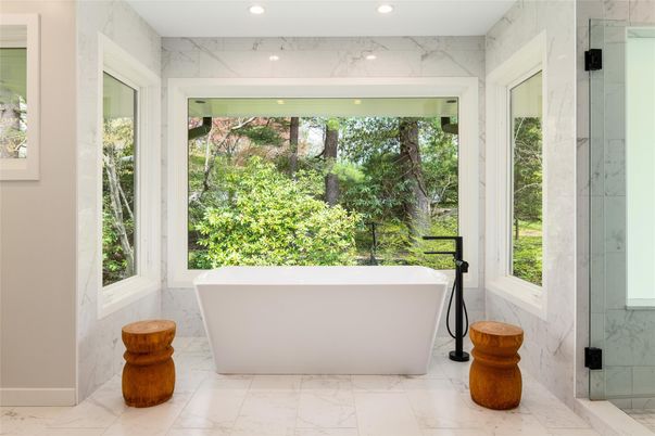 Bathroom, Free Standing Baths, Interior, Marble, Marble Walls, Recessed Lighting