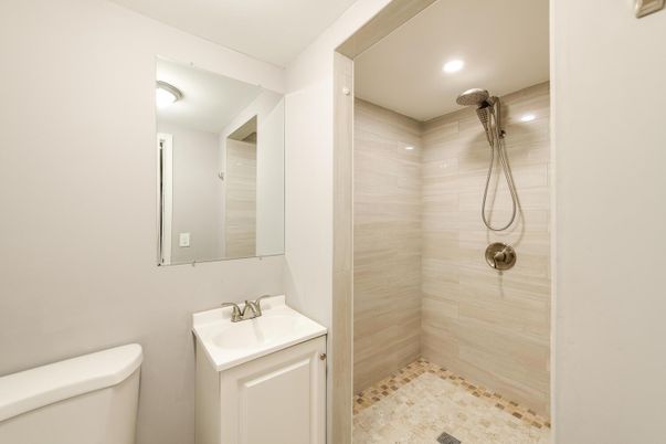 Bathroom, Interior, Recessed Lighting