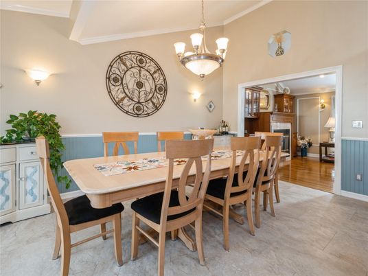 Chandelier, Dining room, Fireplace, Interior, Wood Texture Flooring