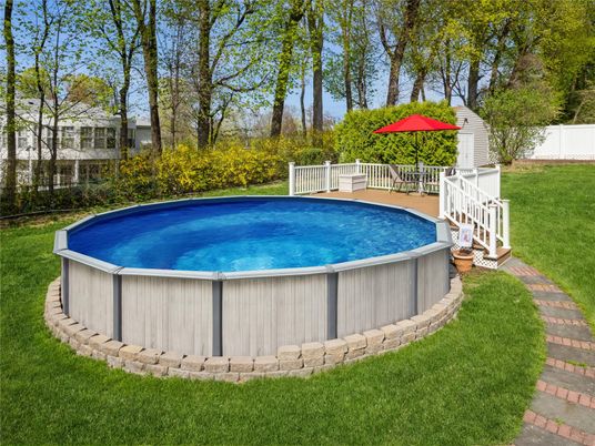 Backyard, Exterior, Pool