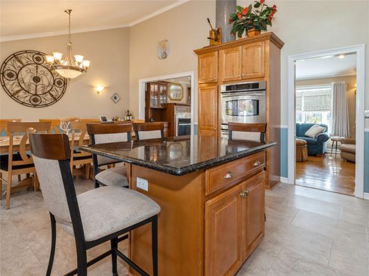 Chandelier, Dining room, Interior, Kitchen