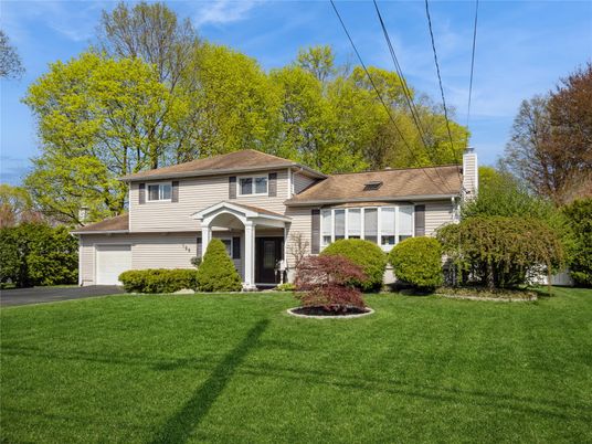 Attached, Backyard, Exterior, Facade, Split Level