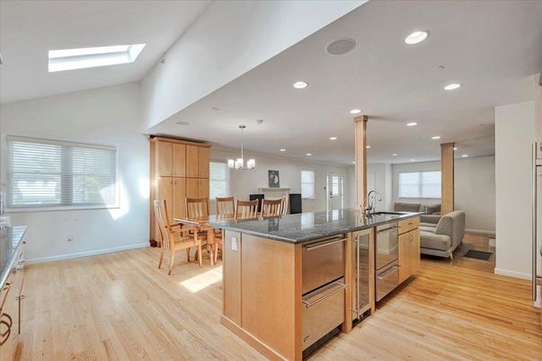 Chandelier, Dining room, Interior, Kitchen, Pendant Lights, Recessed Lighting, Wood Texture Flooring