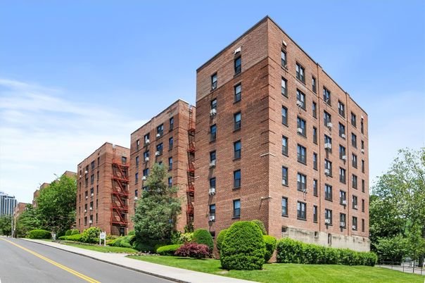 Exterior, Facade, Condo Building