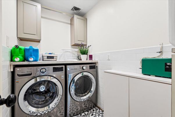 Interior, Washer