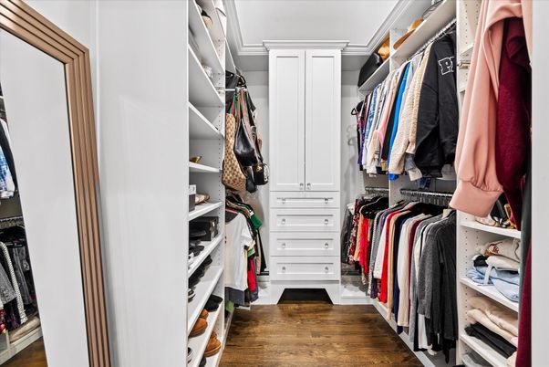 Interior, Walk-in Closets, Wood Texture Flooring