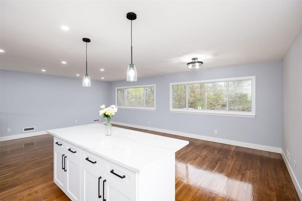 Interior, Pendant Lights, Recessed Lighting, Wood Texture Flooring