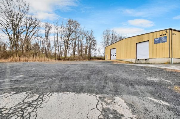 Backyard, Detached Garage, Exterior
