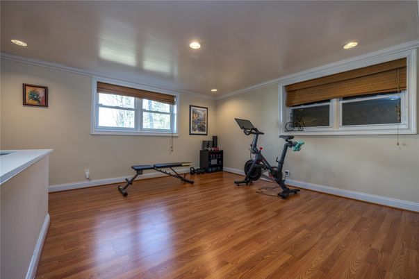 Fitness Equipment, Interior, Recessed Lighting, Wood Texture Flooring