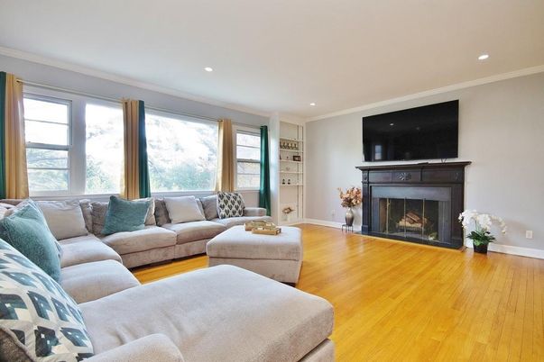 Fireplace, Interior, Living room, Recessed Lighting, Wood Texture Flooring