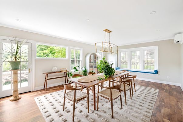 Chandelier, Dining room, Interior, Pendant Lights, Recessed Lighting, Wood Texture Flooring