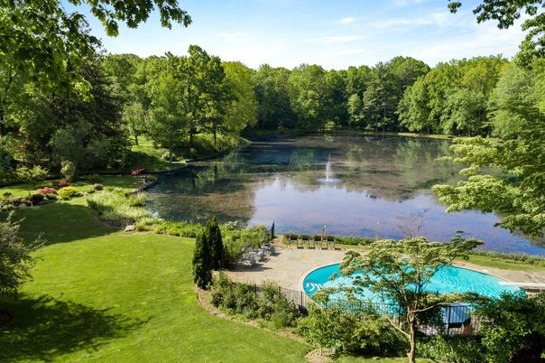 Exterior, Lake, Pool