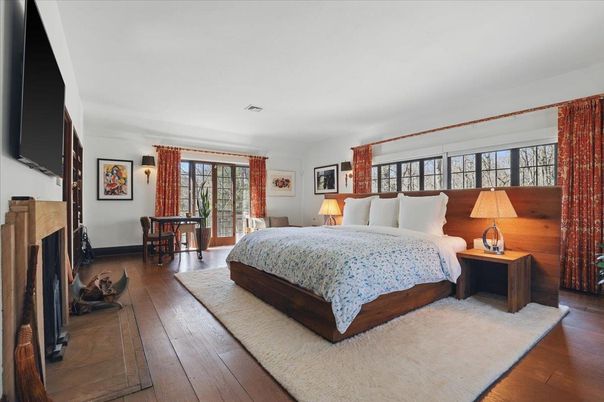 Bedroom, Fireplace, Interior, Wood Texture Flooring