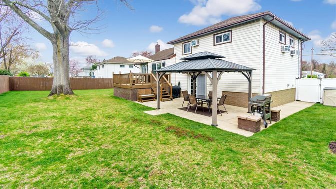 Backyard, Exterior, Hot Tub