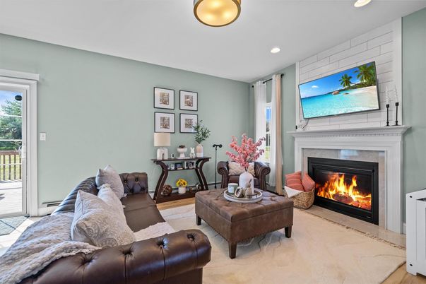 Fireplace, Interior, Living room, Recessed Lighting
